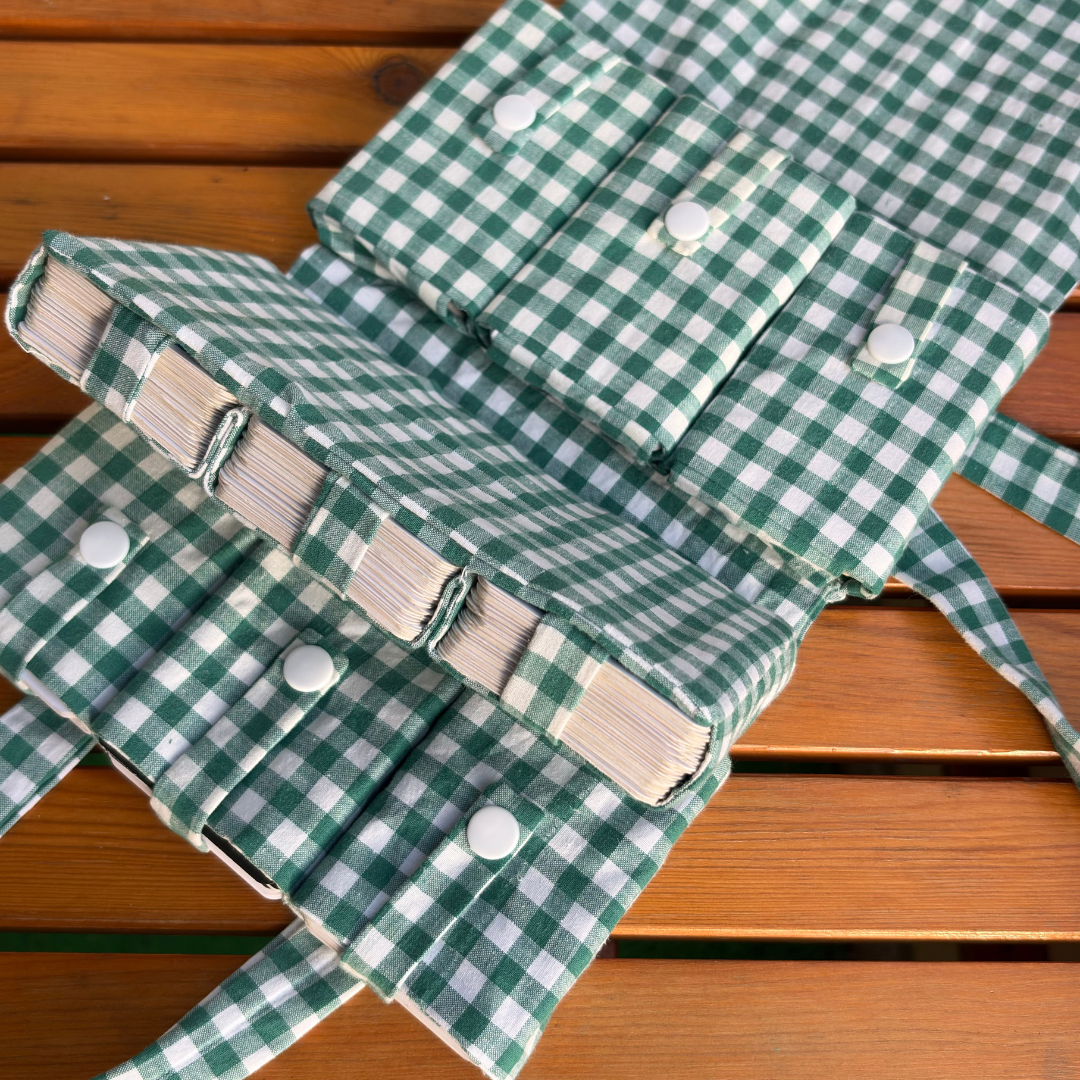 Gaëlle Playing Card Holder - An Easy-to-Make Sewing Pattern